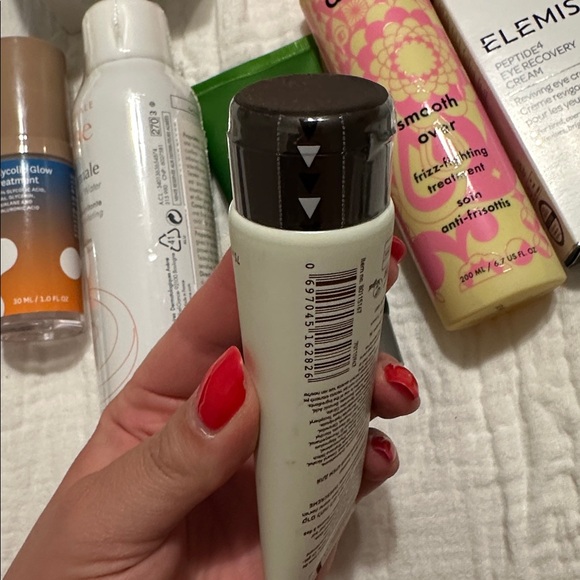 AHAVA Time to Hydrate Essential Day Moisturizer - Picture 3 of 3